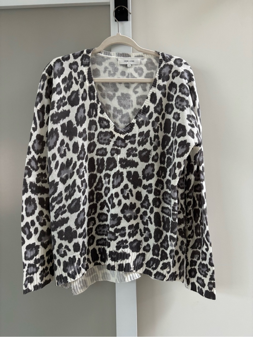 John + Jenn Black & White Leopard V-Neck Sweater